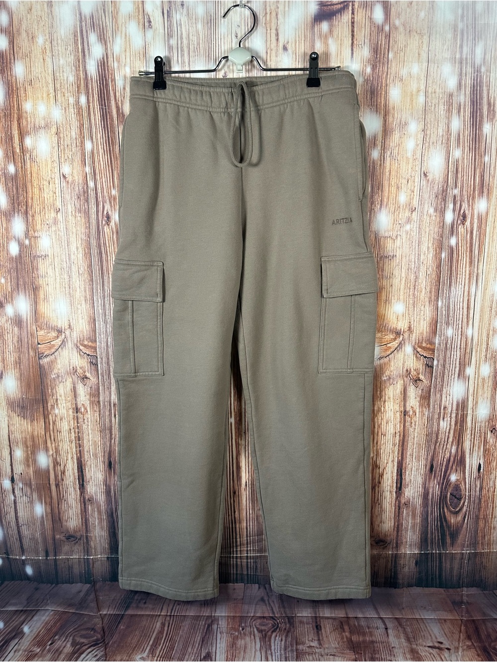 ARITZIA CARGO SWEATFLEECE SWEATPANTS IN LIGHT BROWN SIZE MEDIUM